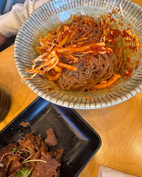 비빔냉면+연탄불고기 정식메뉴